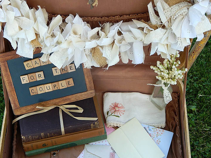 DIY Wedding Box for Cards from a Vintage Suitcase + Card Garland