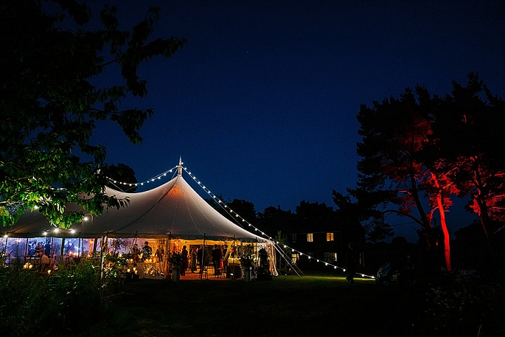 Planning Your Wedding: What Company Makes the Best Fabric Structures"